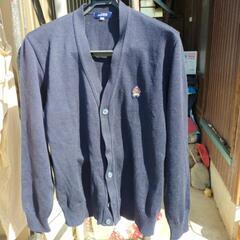 岐阜富田高校の制服のカーディガン