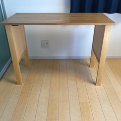 パソコンデスクの画像