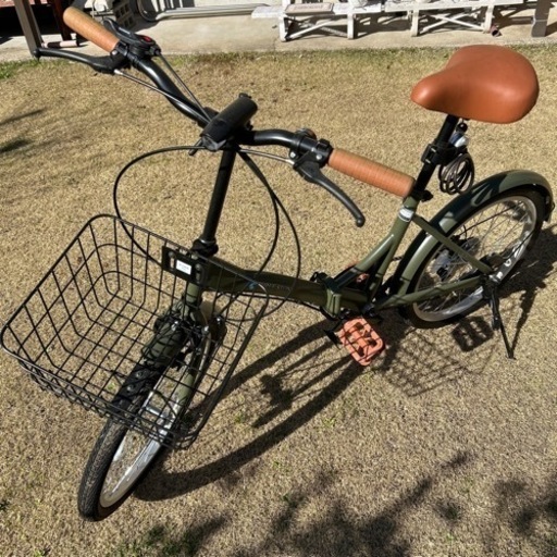カゴ付き折りたたみ自転車