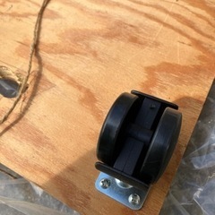 木の台車　手作りの画像