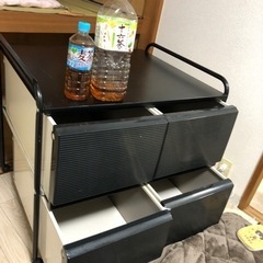 【相談中】収納ケース 3/4に粗大ゴミに出しますの画像