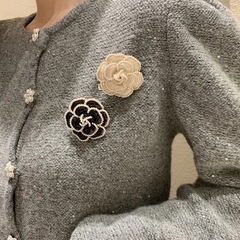 売り切れ【新品】カメリアブローチ 入学式 卒業式 セレモニーシーズンに