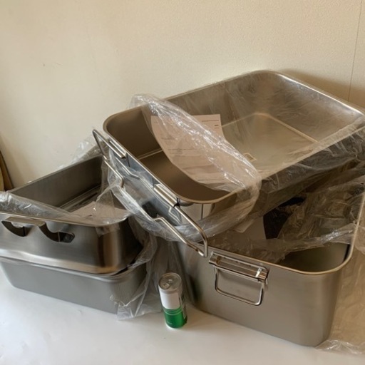 【新品アマゾンの半額】新品 総額９万円 給食バット 食缶 丈夫なステンレス 保存容器 まとめ 単品可能 レストラン　保存容器 手つき なし 大容量  プロ用