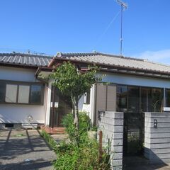 戸建賃貸　2LDK　家賃65000円　学校・駅近く　生活に便利な立地 