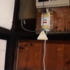 電気工事士の資格お持ちの方