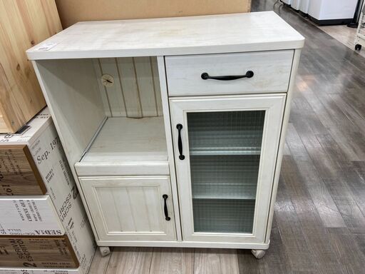 ホワイトカラーの食器棚のご紹介！（トレファク寝屋川） Pamouna (パモウナ) 食器棚 ホワイト｜トレファクONLINE