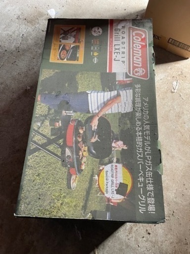 値下　新品　コールマン  ロードトリップグリル　バーベキュー　キャンプ　ガス