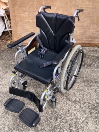 カワムラ　自走式車椅子