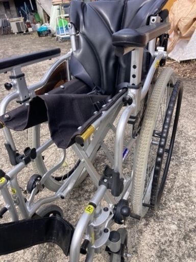 カワムラ　自走式車椅子