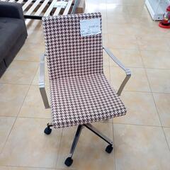 ★ジモティ割あり★  オフィスチェア 白、茶 H91×D48×W...