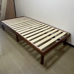 シングルベッド　フレーム　すのこ　木目　高さ調節可能