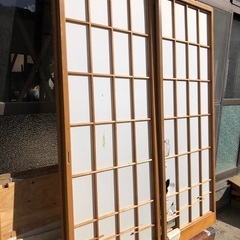 【お譲り先決定しました】　
障子戸（飾りあり）