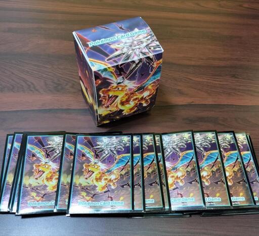ポケモンカード もうひとつの投稿のカードも合わせてこの価格です ラウドボーンexとリザードンex構築済みデッキ➕悪のテラスタルリザードンケース➕スリーブ60枚➕新品カードexなど