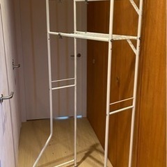 伸縮ランドリーラック　ハンガーバー付の画像