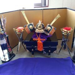 　無料でお譲り致します。兜と鍾馗様の五月人形 