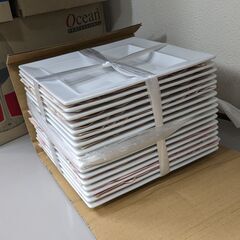 白　陶器角皿17枚セット（未使用）の画像