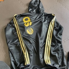 adidas Lサイズの画像