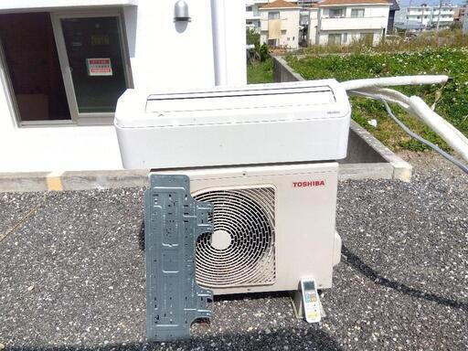 引越で取り外しした、東芝のエアコンセット　室外機、室内機