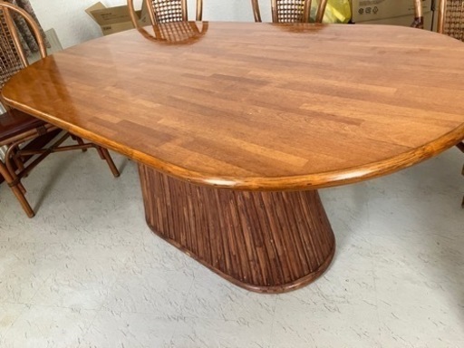 値下げ　籐のダイニングテーブル＆籐の椅子