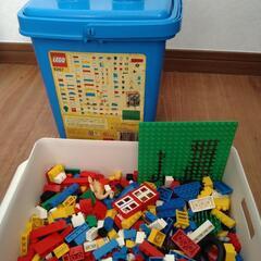 レゴ　LEGO　ブロック　青いバケツの画像