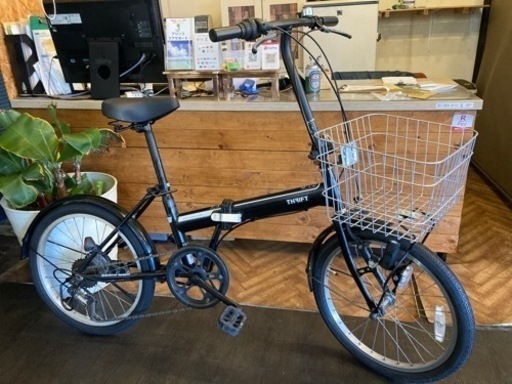 【前輪タイヤ・前輪チューブ新品！】6段変速　カゴ付き20インチ折りたたみ自転車　ブラック