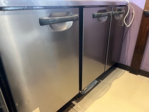 【中古品現在稼働中】 ホシザキ冷凍冷蔵庫