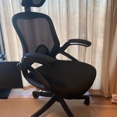 パソコンチェア　ゲームチェアの画像