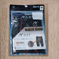 新品【定価：9,800円(税別)】赤Mコンプレッションタイツ/スパッツ/スポーツウェア/レギンス/インナー/ハーフタイツ/サッカー/野球/フィットネスヨガランニング/メンズMサイズ/レディースM～Lサイズの画像