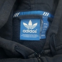 adidas パーカー　上着　部屋着の画像