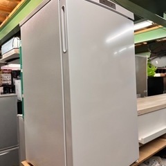 冷凍庫　2022年　６４Ｌ　美品です　マクスゼン　JF064ML01WH