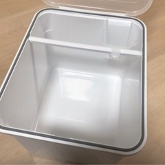 【美品】トトノ 米びつ 10kgの画像