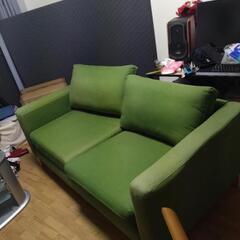 2人ソファーとテレビ棚