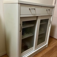 ワンコインで❗️ガラスキャビネットの画像