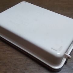 古い弁当箱の画像