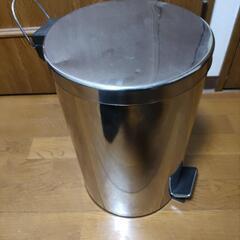 金属製ゴミ箱お譲りします