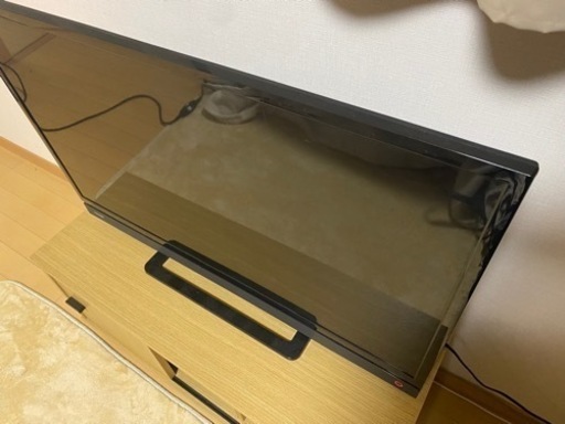 テレビ32インチ、テレビ台
