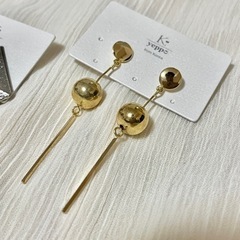 新品未使用 ピアス 2つセットの画像