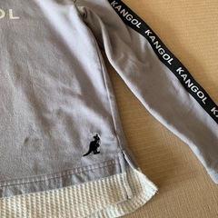 美品KANGOL薄手パーカー130男の子女の子スウェットカットソー120の画像