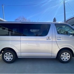 個人　R２年式　ハイエースバン　スーパーGL 25000キロ　新車購入の画像