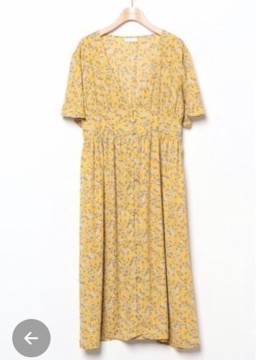 新品☆ロングワンピース・小花柄・yellow・S-M・アースミュージック＆