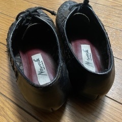 編み目　靴　ブラック　ポインテッドの画像