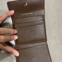 折り財布の画像