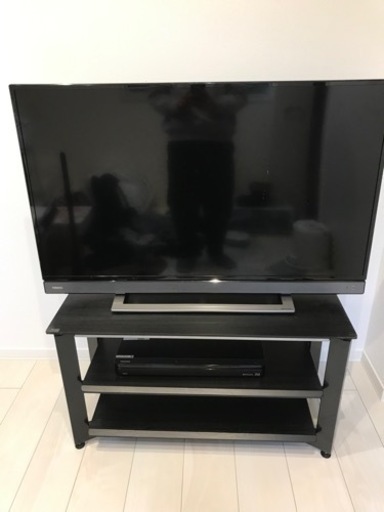受付終了　TOSHIBA テレビ、レコーダー、台セット！