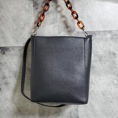 ZARA✨ A4サイズ収納可能　チェーン　2WAY ショルダー　ハンドバッグの画像