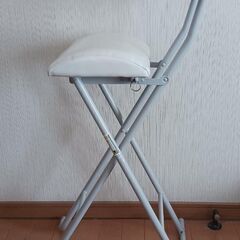 【終了】◎ホームチェア◎背付き◎未開封/ホワイト//折りたたみ/...