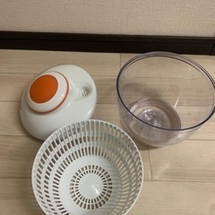 便利グッズ　電動サラダスピナーの画像
