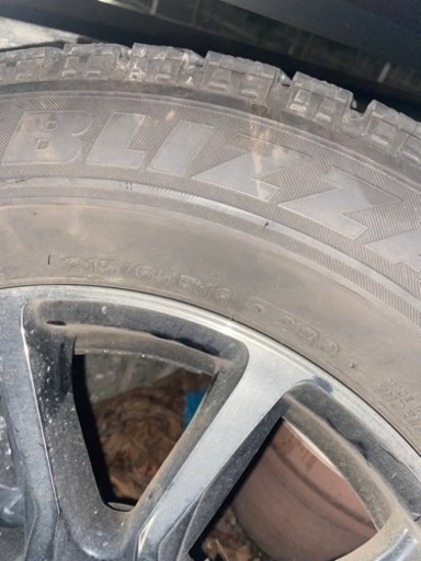 車のパーツ タイヤ、ホイール