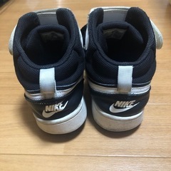 NIKE ハイカットスニーカー24cmの画像