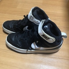 NIKE ハイカットスニーカー24cmの画像