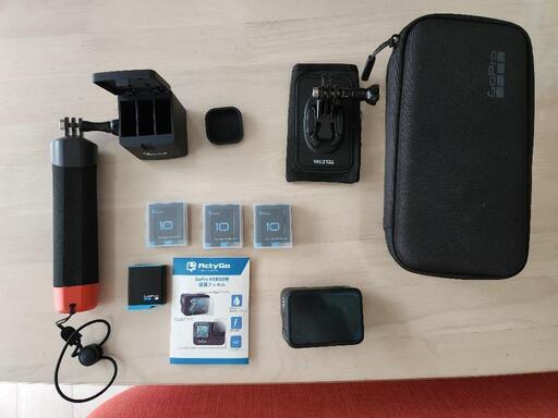 Gopro 9 - バッテリー4本＋バッテリー3本同時充電器＋カメラホルダー×2